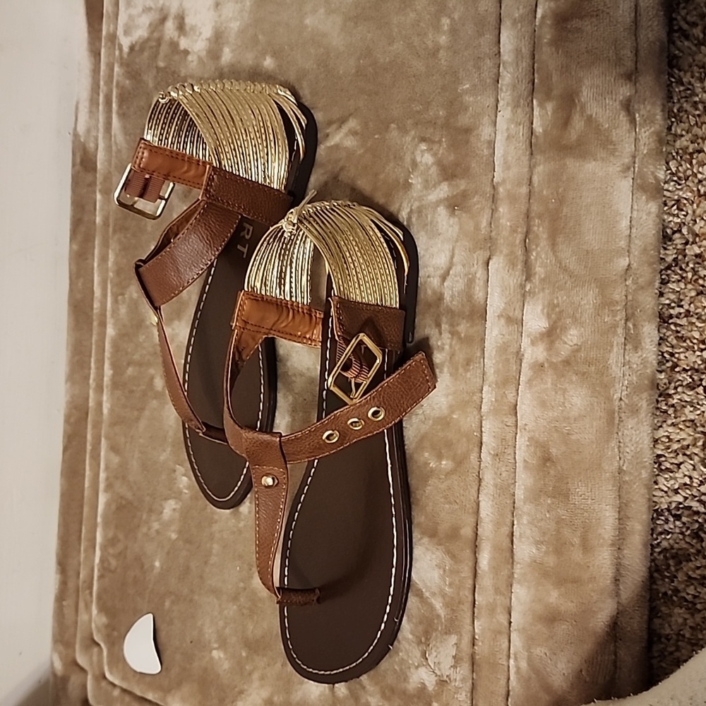Sandals - Picture 3 of 6